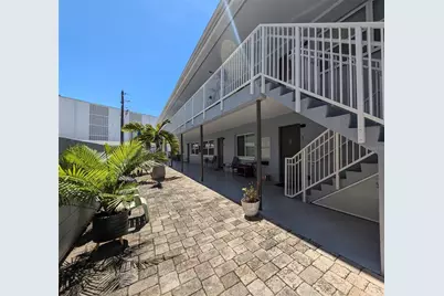 626 12th Avenue NE, Saint Petersburg, FL 33701 - Photo 1