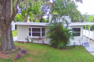 103 13th St SE, Winter Haven, FL 33880 - Photo 1