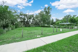 314 SE 3rd St, Fort Meade, FL 33841 - Photo 1
