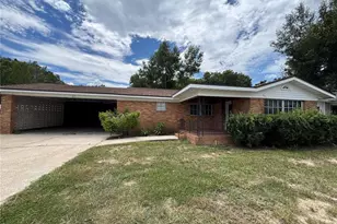 25 E St, Frostproof, FL 33843 - Photo 1