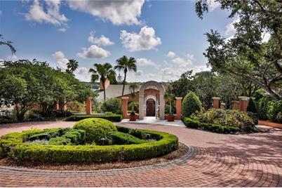 1252 Lake Point Drive, Lakeland, FL 33813 - Photo 1