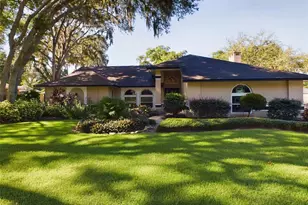 1323 Hammock Shade Dr, Lakeland, FL 33809 - Photo 1