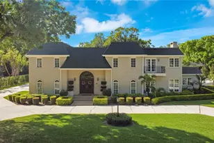 1419 Hollingsworth Oaks Dr, Lakeland, FL 33803 - Photo 1