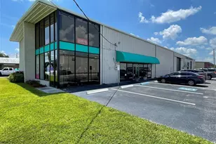 2121 E Edgewood Dr, Lakeland, FL 33803 - Photo 1