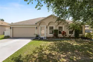5733 Oakwood Knoll Dr, Lakeland, FL 33811 - Photo 1