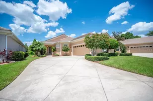 2425 Laurel Glen Dr, Lakeland, FL 33803 - Photo 1