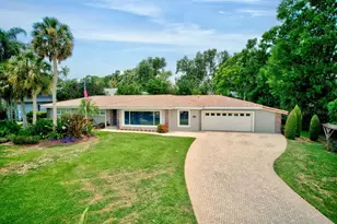 1235 Lake Point Dr, Lakeland, FL 33813 - Photo 1