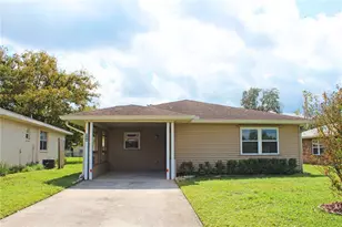 608 Lark Dr, Lakeland, FL 33813 - Photo 1