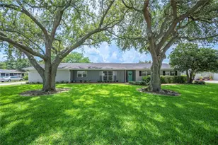 5619 Stratford Ln, Lakeland, FL 33813 - Photo 1