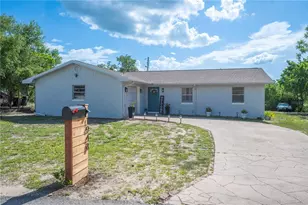 1948 Oakland Park Dr, Lake Wales, FL 33898 - Photo 1