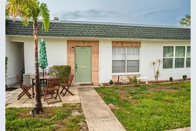 7713 39th Avenue N, Saint Petersburg, FL 33709 - Photo 1