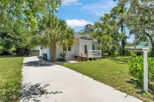 423 Ave H SE, Winter Haven, FL 33880 - Photo 1
