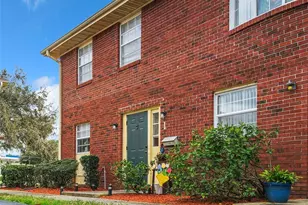 1920 E Edgewood Dr, Lakeland, FL 33803 - Photo 1