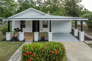 412 Oak St, Auburndale, FL 33823 - Photo 1