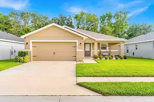 970 Blue Tide Ln, Lakeland, FL 33809 - Photo 1