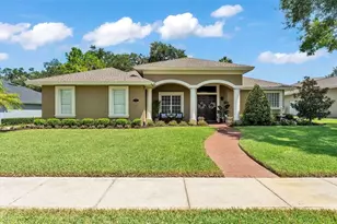 810 Osprey Landing Dr, Lakeland, FL 33813 - Photo 1