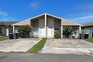 1019 Buccaneer Dr, Lakeland, FL 33801 - Photo 1