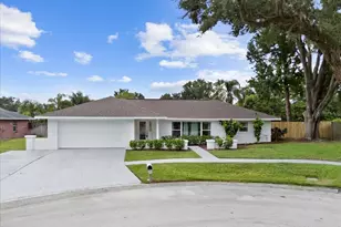 103 Oak Square N, Lakeland, FL 33813 - Photo 1