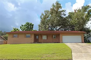 1517 Hallam Ct N, Lakeland, FL 33813 - Photo 1