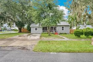 704 E Valencia St, Lakeland, FL 33805 - Photo 1