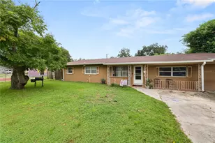 2714 Morgan Combee Rd, Lakeland, FL 33801 - Photo 1