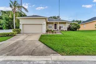 2756 Highlands Creek Dr, Lakeland, FL 33813 - Photo 1