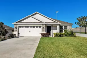 6021 Eagle Pointe Dr, Lakeland, FL 33812 - Photo 1