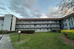 333 Lake Howard Dr NW, Winter Haven, FL 33880 - Photo 1