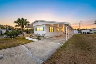 1823 Blue Lake Dr, Lakeland, FL 33801 - Photo 1