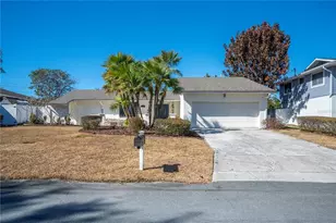 627 Palmore Ct, Lakeland, FL 33813 - Photo 1