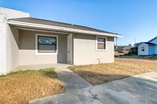 1015 Harden Ct, Lakeland, FL 33813 - Photo 1