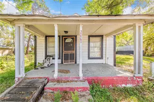 2007 N 61st St, Tampa, FL 33619 - Photo 1