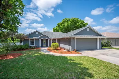 5711 Manchester Drive E, Lakeland, FL 33810 - Photo 1
