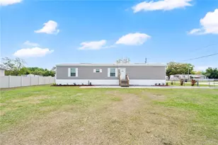 5732 Windsong Ln, Lakeland, FL 33811 - Photo 1