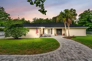 5212 Scotland Pl, Lakeland, FL 33813 - Photo 1
