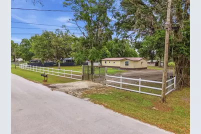 5063 Walnut Circle E, Lakeland, FL 33810 - Photo 1