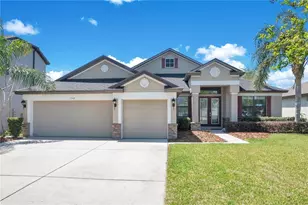 1342 Heritage Landings Dr, Lakeland, FL 33805 - Photo 1