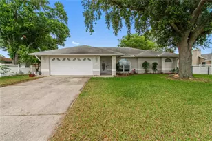 5432 Highlands Vue Ln, Lakeland, FL 33812 - Photo 1