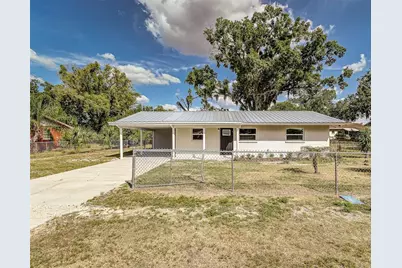2606 Highland Avenue, Plant City, FL 33563 - Photo 1
