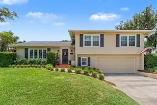 715 Laurel Ln, Lakeland, FL 33813 - Photo 1