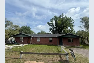 1004 W McLendon Street, Plant City, FL 33563 - Photo 1