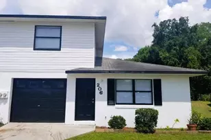 206 Mary Catherine Ct, Lakeland, FL 33809 - Photo 1