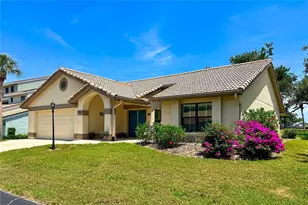 217 Carriage House Ln, Nokomis, FL 34275 - Photo 1