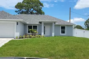 388 Quincy Rd, Venice, FL 34293 - Photo 1
