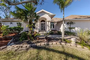 1093 Laurel Woods Dr, Nokomis, FL 34275 - Photo 1