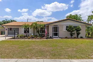 318 Venice E Blvd, Venice, FL 34293 - Photo 1