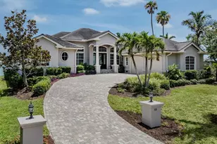 333 Sunrise Dr, Nokomis, FL 34275 - Photo 1