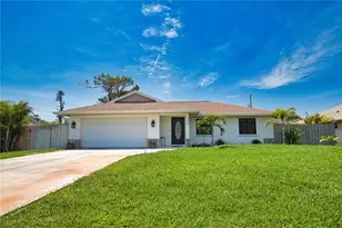 556 W Baffin Dr, Venice, FL 34293 - Photo 1