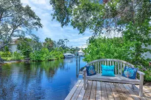 501 Dona Dr, Nokomis, FL 34275 - Photo 1