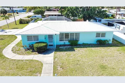 100 Aurora Street W, Venice, FL 34285 - Photo 1